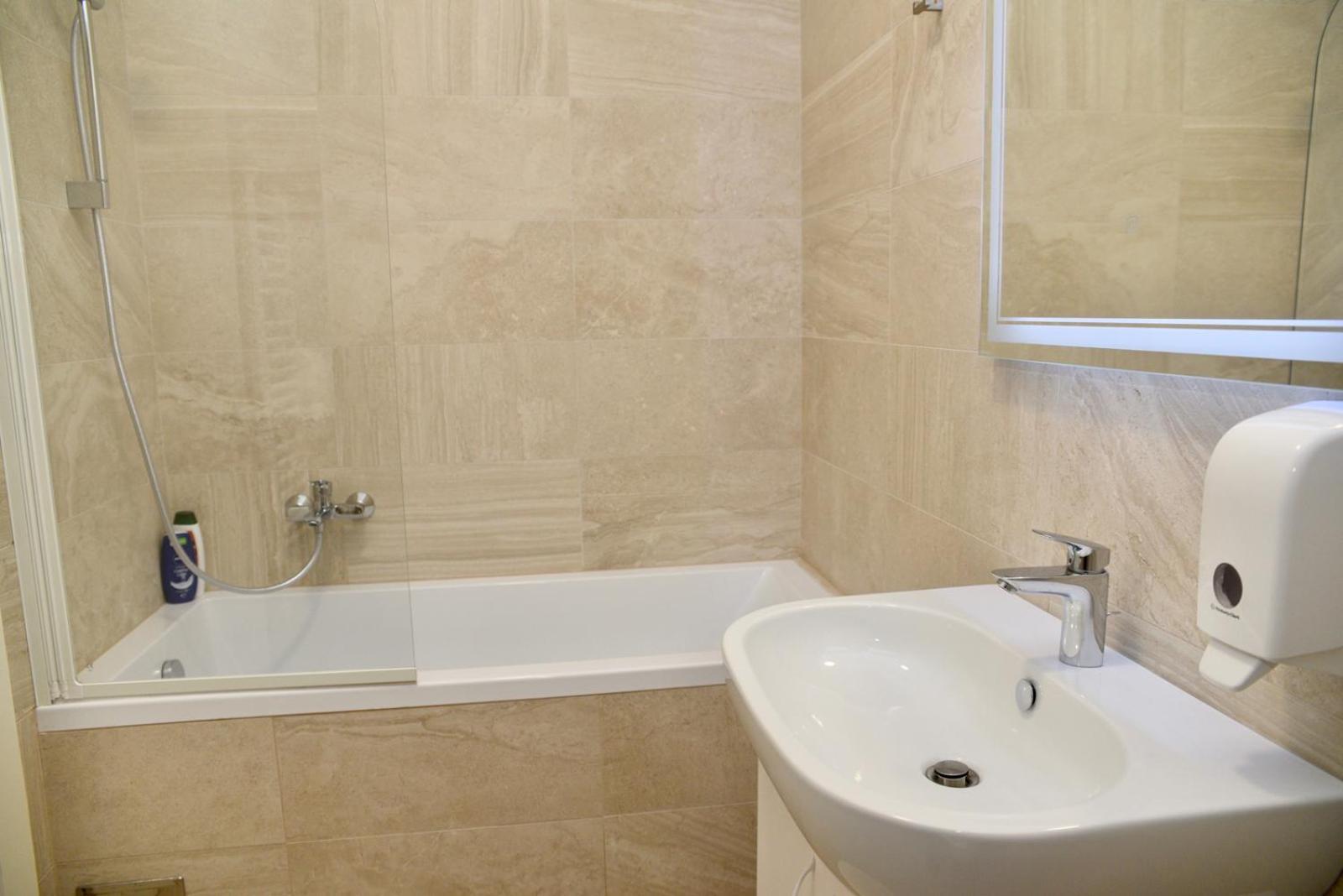 The Main Square Apartments Banja Luka Bilik gambar