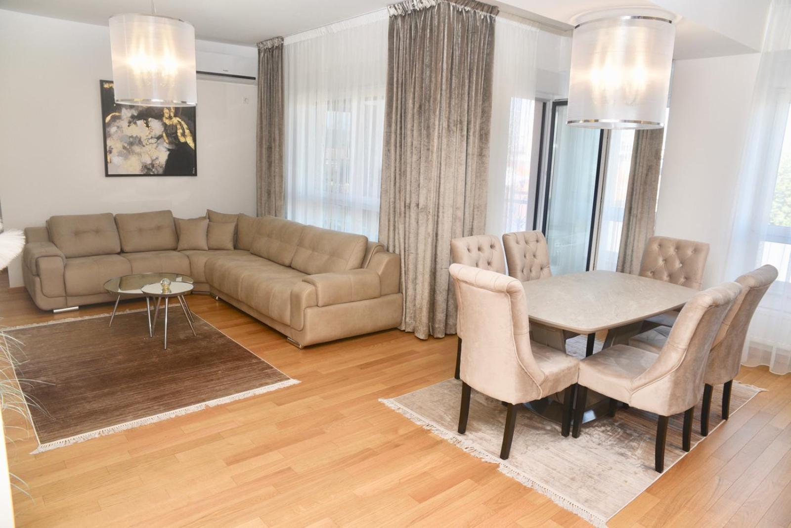 The Main Square Apartments Banja Luka Bilik gambar