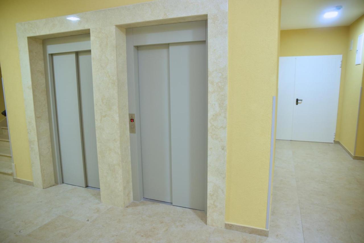 The Main Square Apartments Banja Luka Luaran gambar